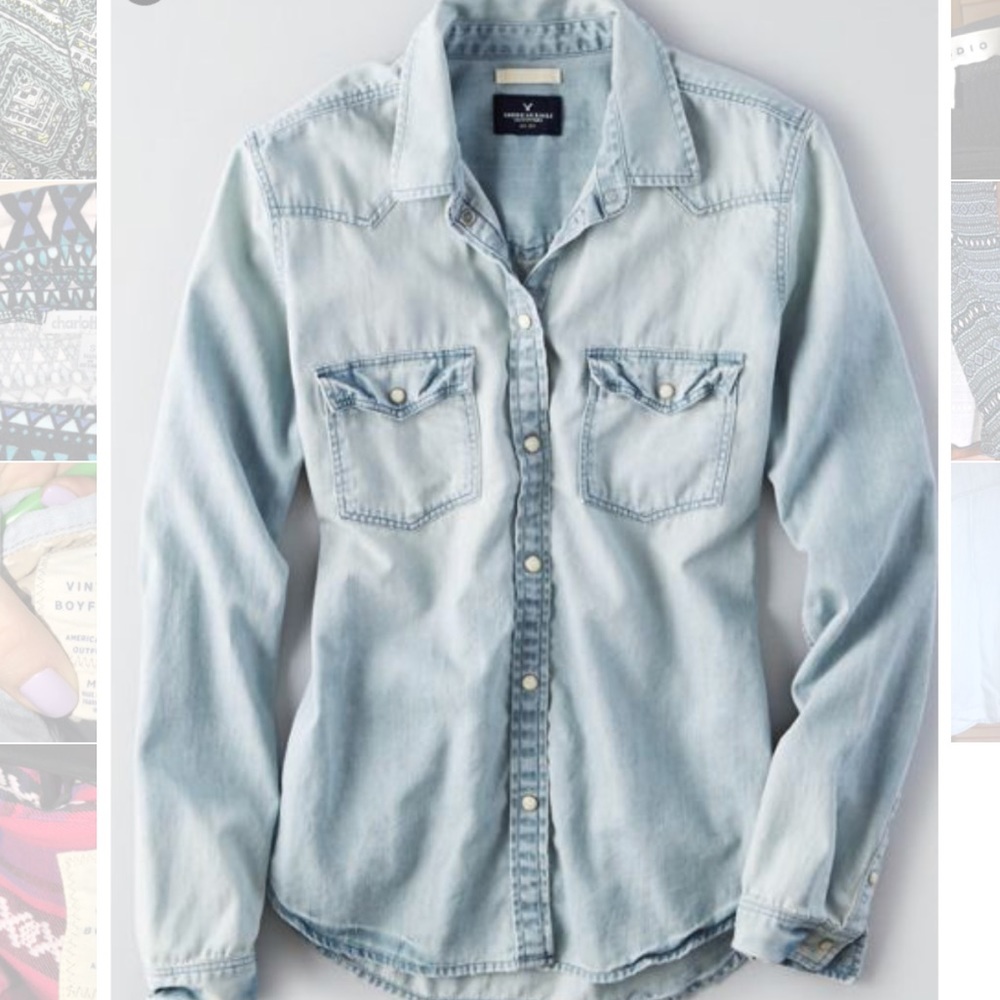 American Eagle Light Wash Denim Button Down